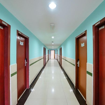 Oyo 90208 Milion Inn Мири Экстерьер фото