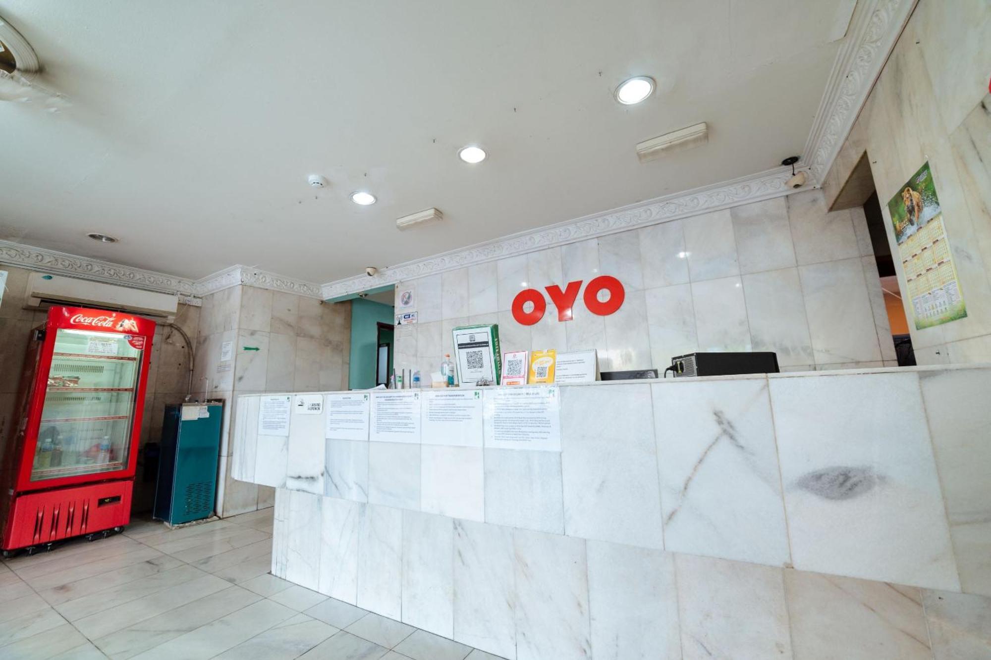 Oyo 90208 Milion Inn Мири Экстерьер фото